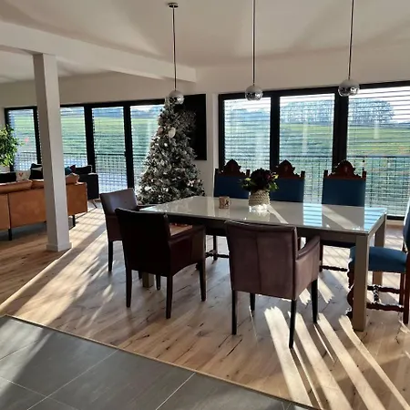 Inviting 4-bed House In Luxemburg