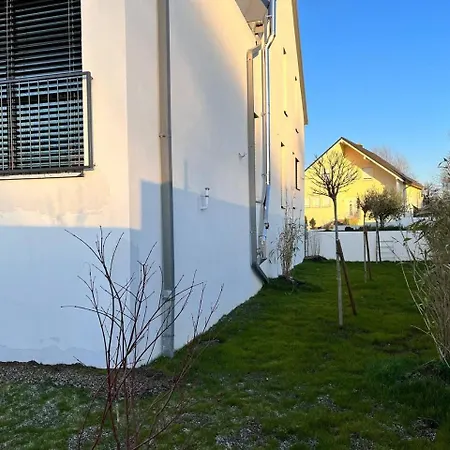 Inviting 4-bed House In Luxemburg Villa