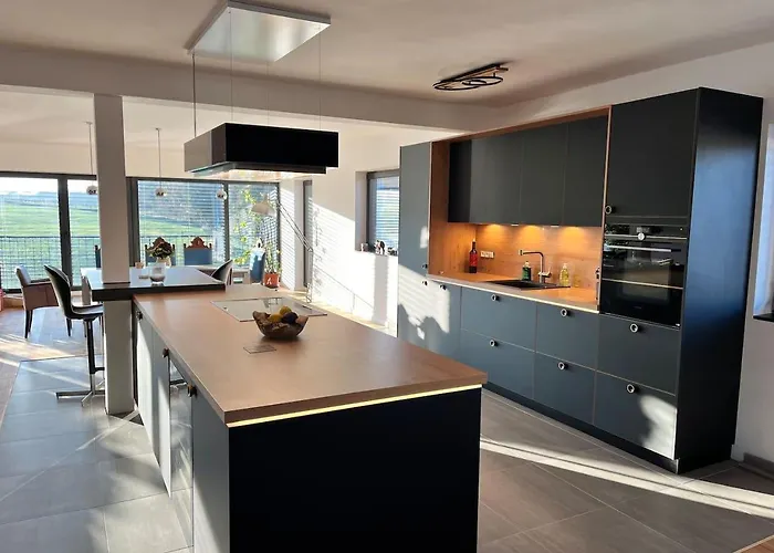 Villa House - Sleeps 8 - Pets Ok - Garden - Parking Berdorf