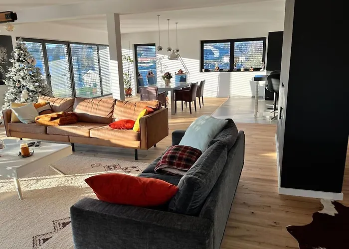 House - Sleeps 8 - Pets Ok - Garden - Parking * Berdorf