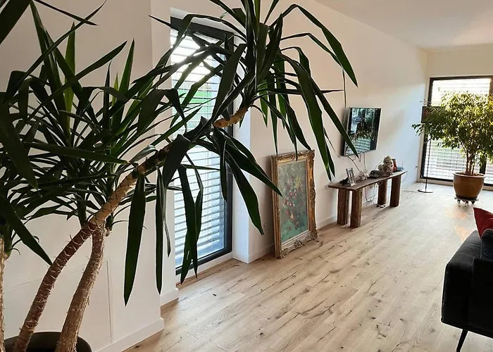 House - Sleeps 8 - Pets Ok - Garden - Parking Villa Berdorf